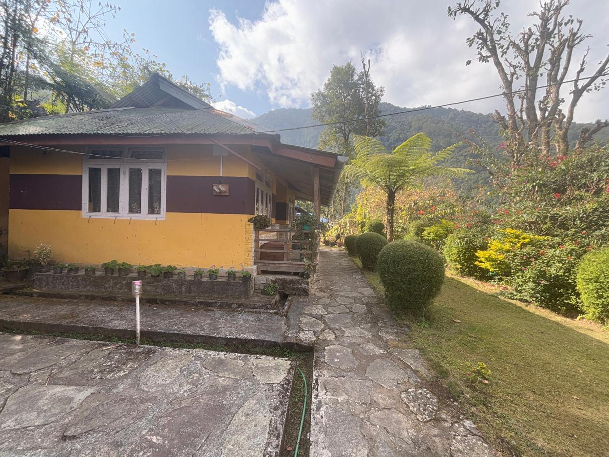 Odyssey'S Darap Eco Retreat Pelling Exterior foto