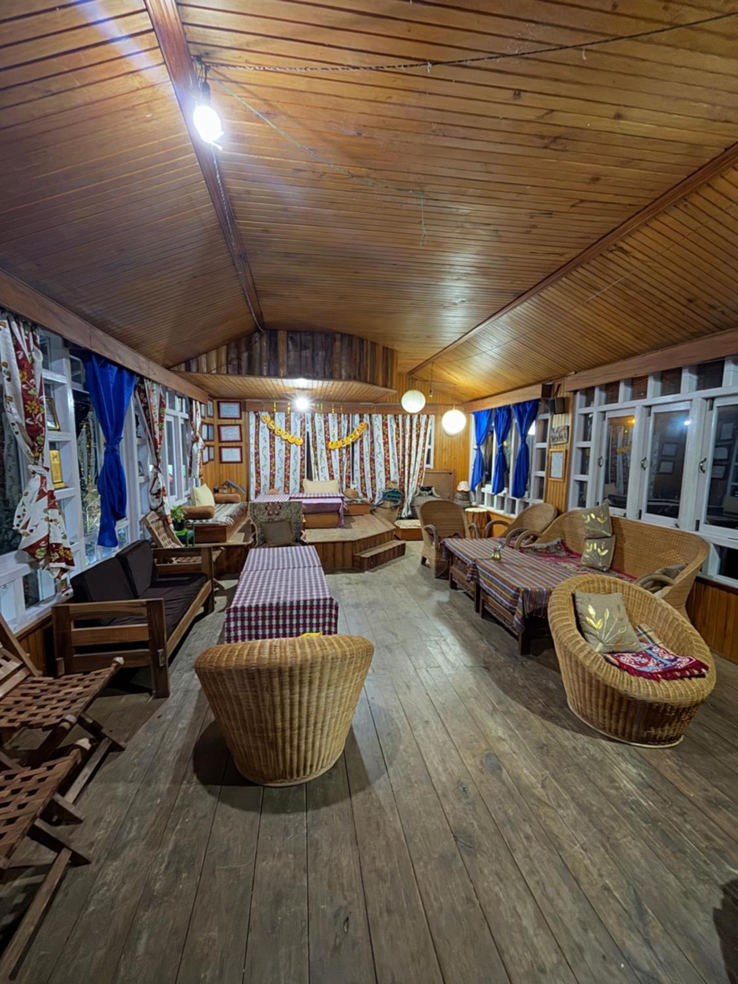 Odyssey'S Darap Eco Retreat Pelling Exterior foto
