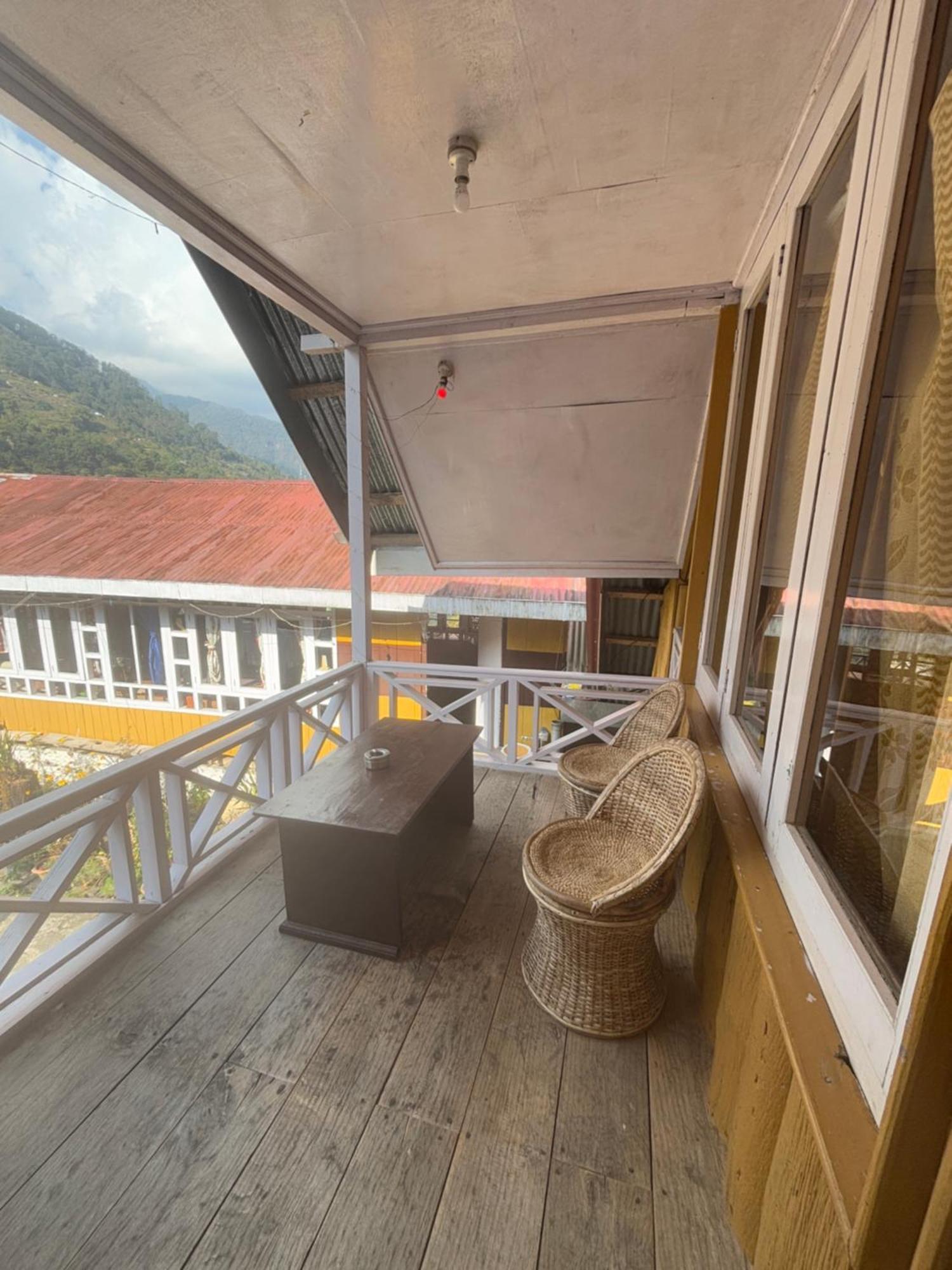 Odyssey'S Darap Eco Retreat Pelling Exterior foto