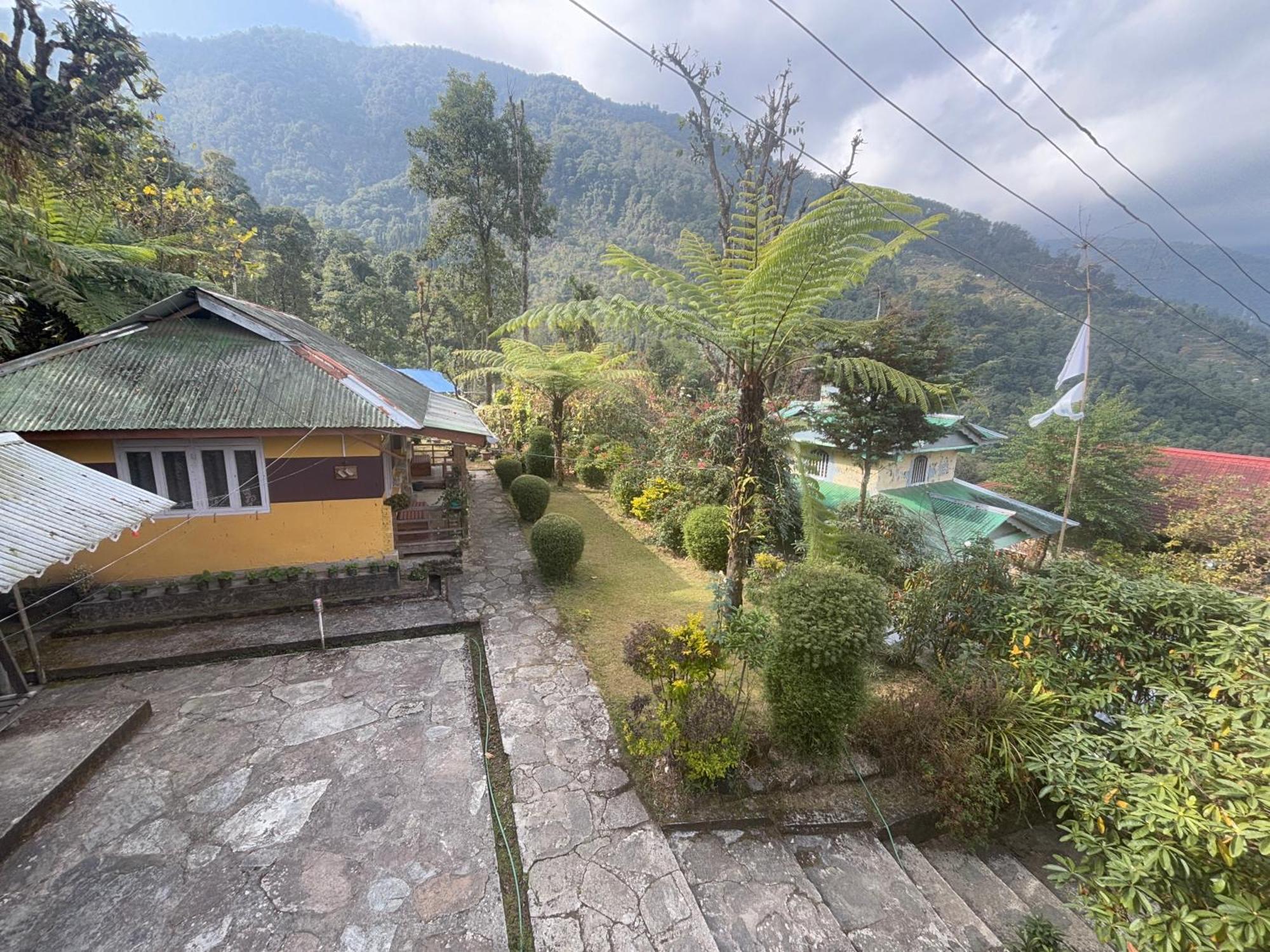Odyssey'S Darap Eco Retreat Pelling Exterior foto