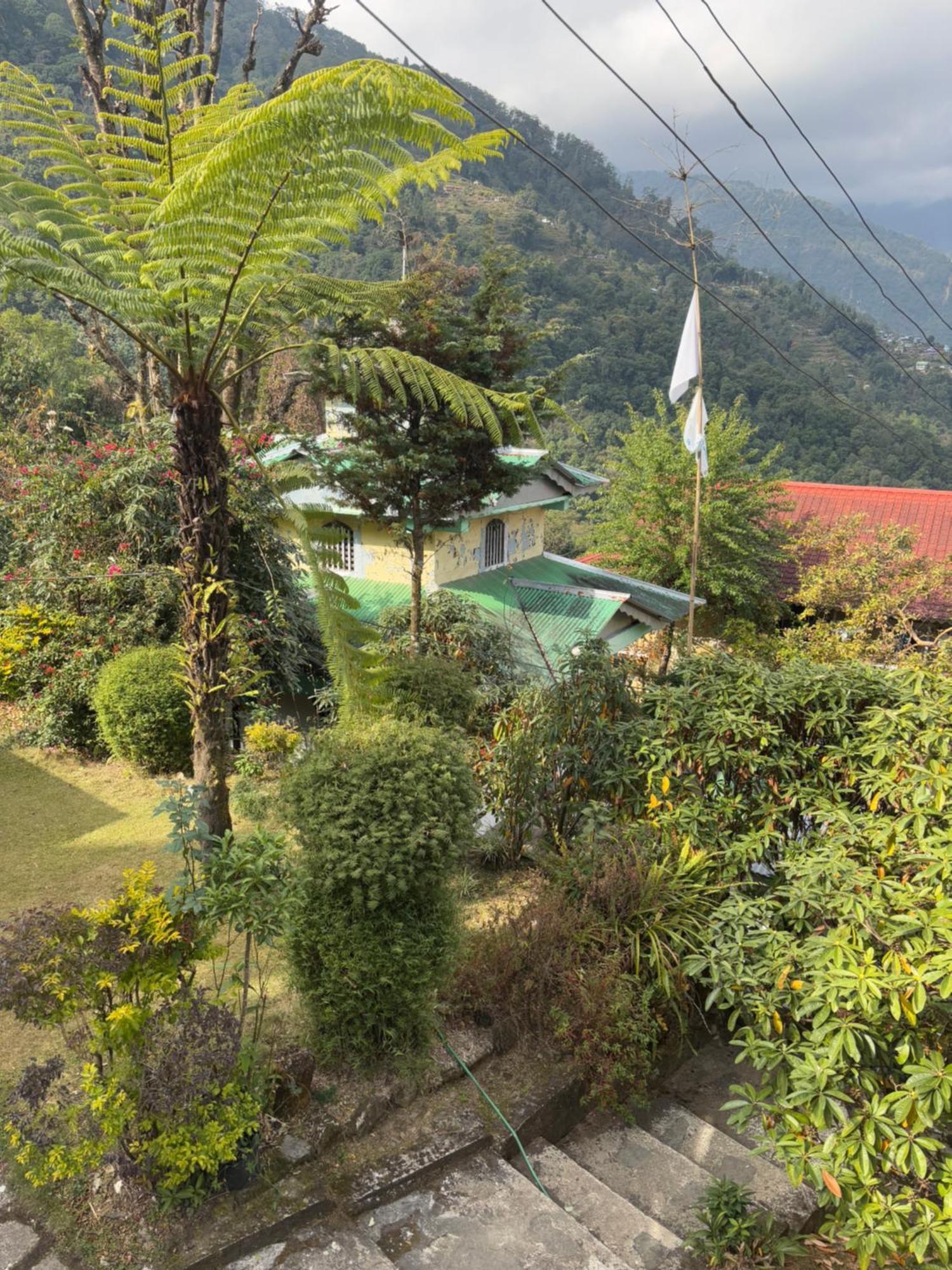 Odyssey'S Darap Eco Retreat Pelling Exterior foto