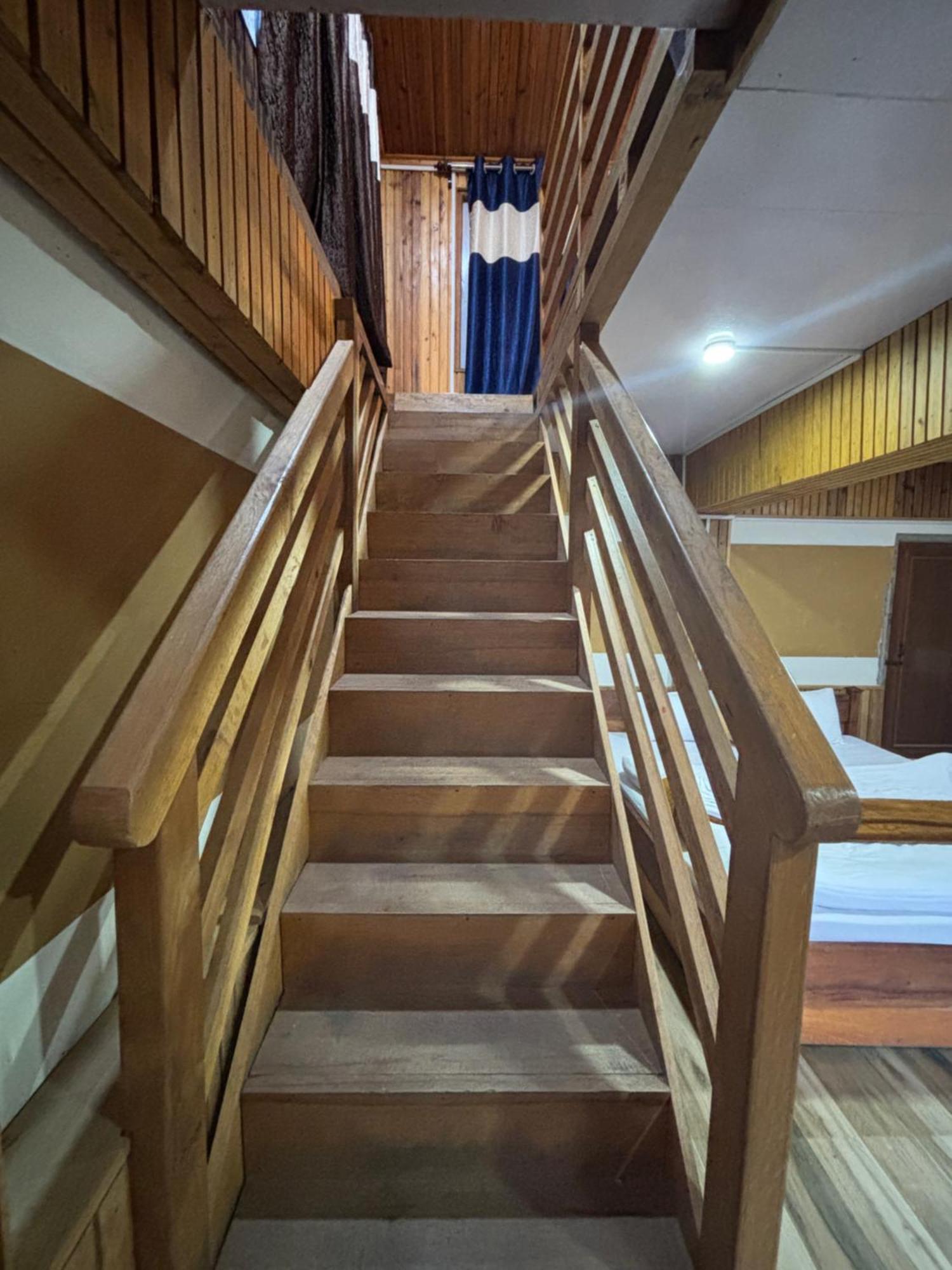 Odyssey'S Darap Eco Retreat Pelling Exterior foto